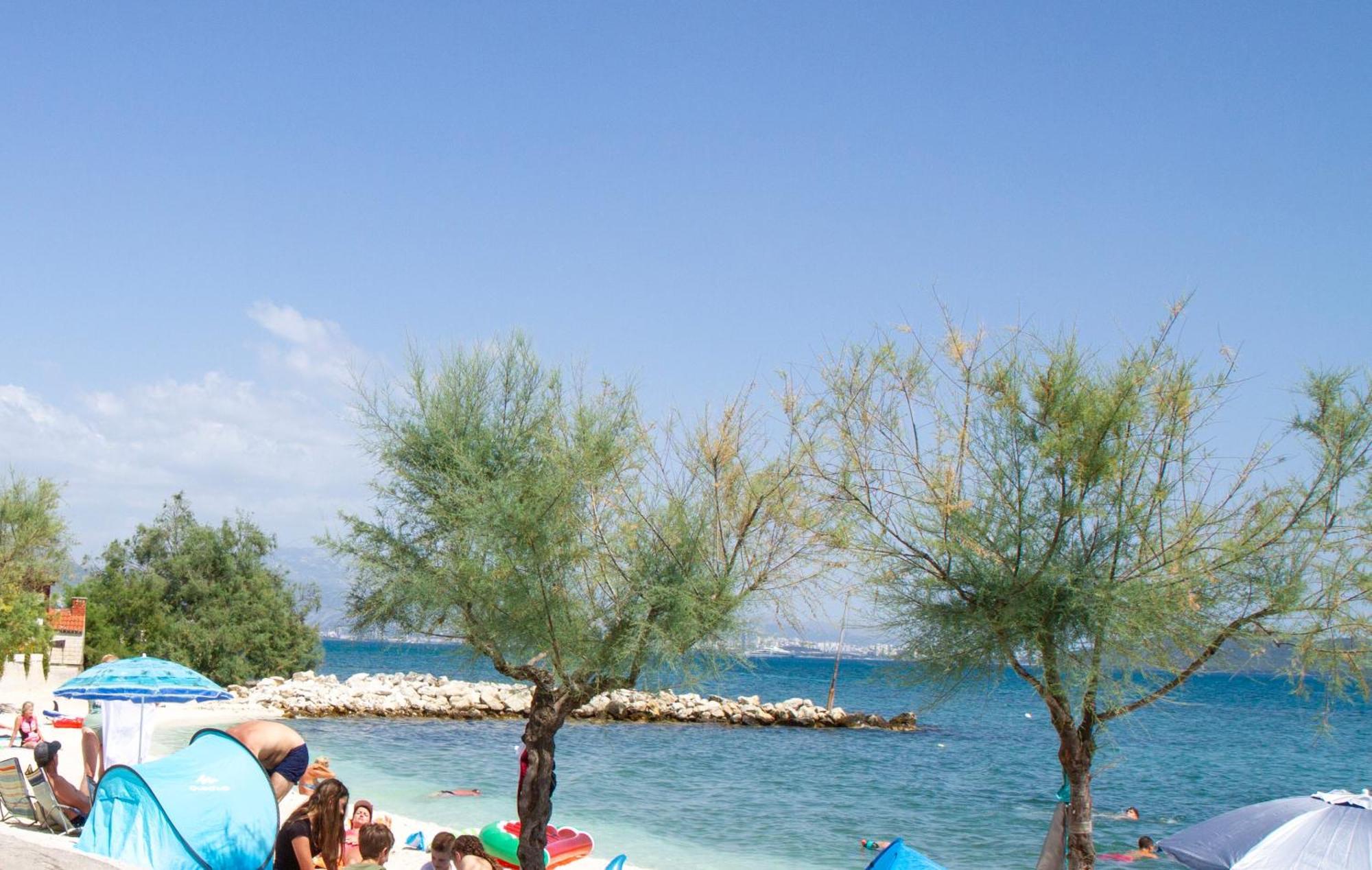 Seaside Gateway Apartment Kastela Bagian luar foto