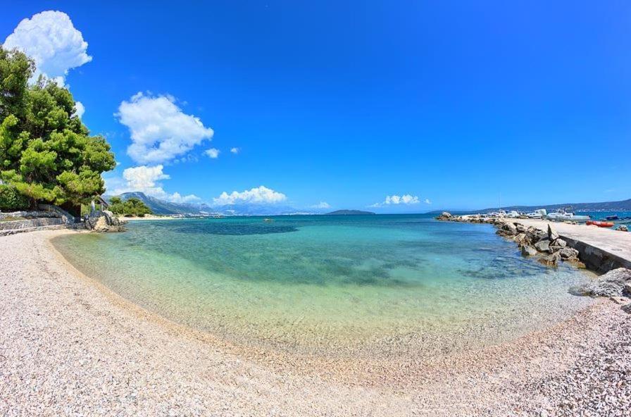 Seaside Gateway Apartment Kastela Bagian luar foto