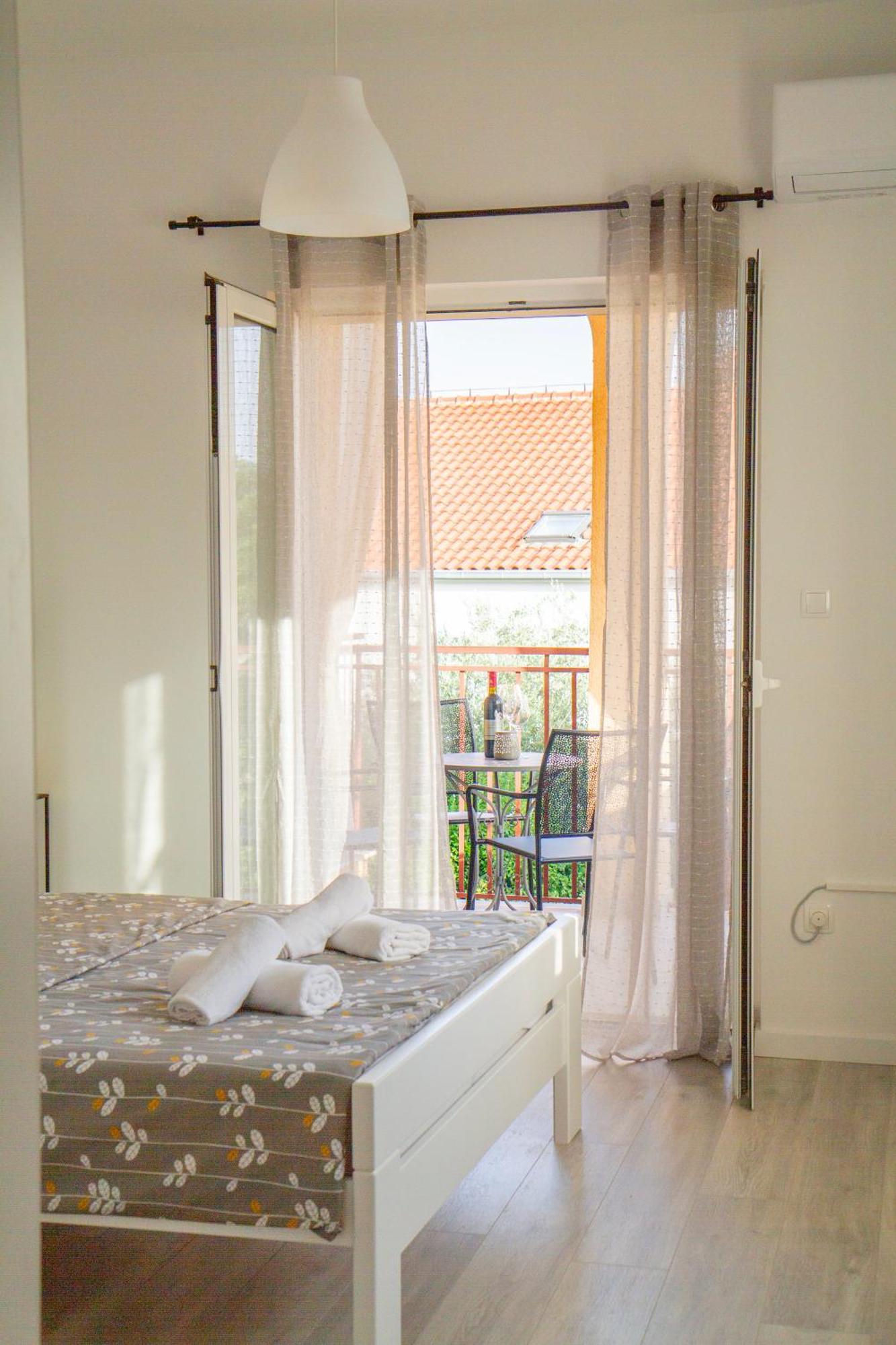 Seaside Gateway Apartment Kastela Bagian luar foto